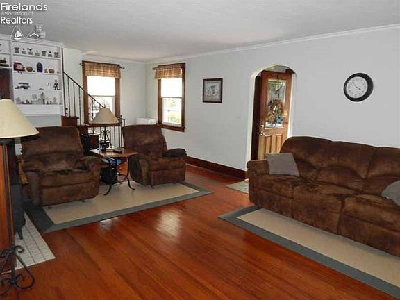 4th image of 411 W Kemmerling St