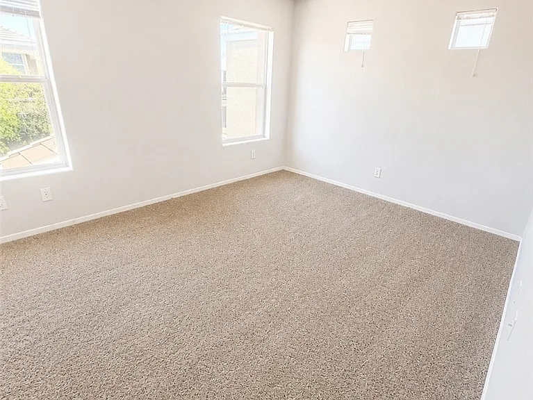 6037 Aripeka St — Photo 5