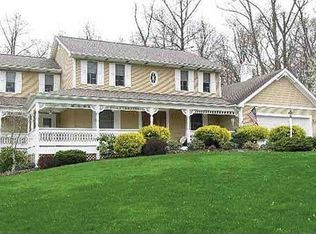 4698 Shadyside Ln, Morgantown, WV 26508