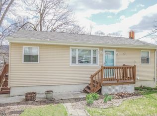 40 Orchard Dr, Vernon, NJ 07462