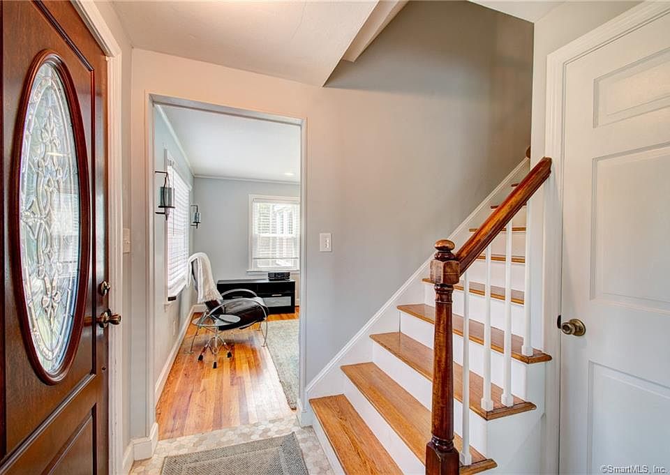 30 Cherryfield Dr, West Hartford, CT 06107 Zillow