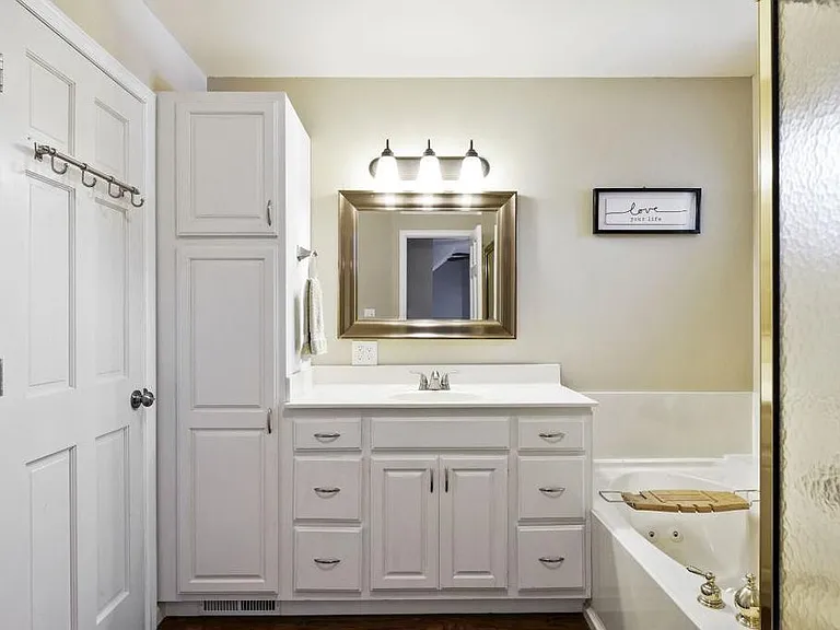 8816 Knollwood Dr — Photo 13