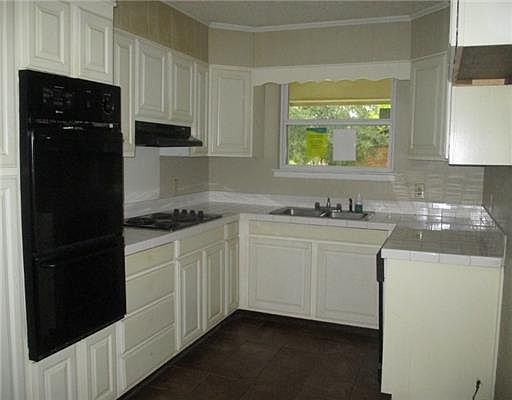 3rd image of 5502 Orleans Cres