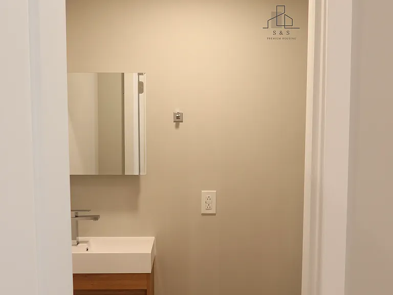 431 N 41st St #2 — Photo 14