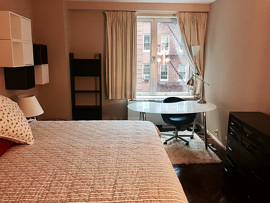 Rented by East Riverview, Inc | media 27