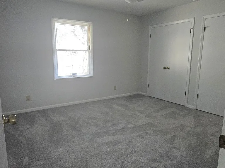 108 Pleasant Dr #C — Photo 6