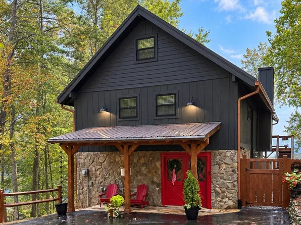 734 Mining Gap Rd, Young Harris, GA 30582