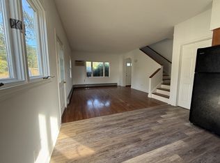 143 E High St, East Hampton, CT 06424