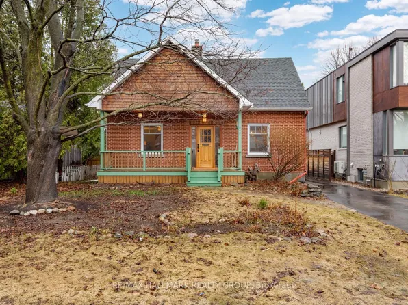 448 Brennan Ave, Ottawa, ON K1Z 6J8