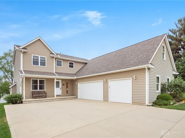 1380 E Choctaw Dr, London, OH 43140