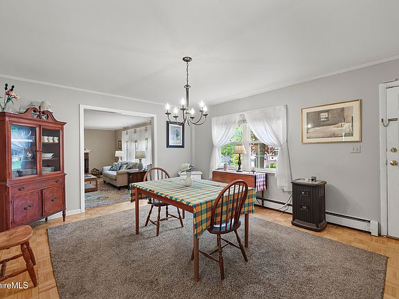 3rd image of 130 Franklin St