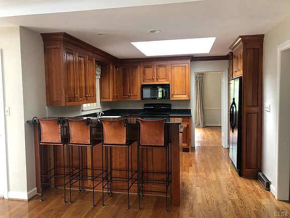5th image of 4227 Hilton Pl