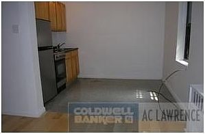 3rd image of 203 Prince St