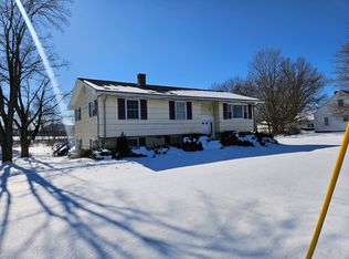 293 Russell St #B, Hadley, MA 01035