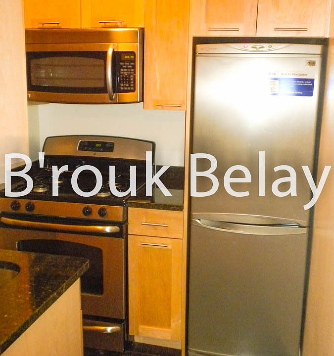 1st image of 155 4th Ave #3
