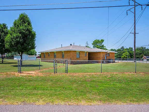 2nd image of 1601 S Webster Dr