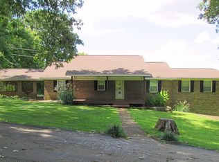 157 Duncan Cir, Lobelville, TN 37097