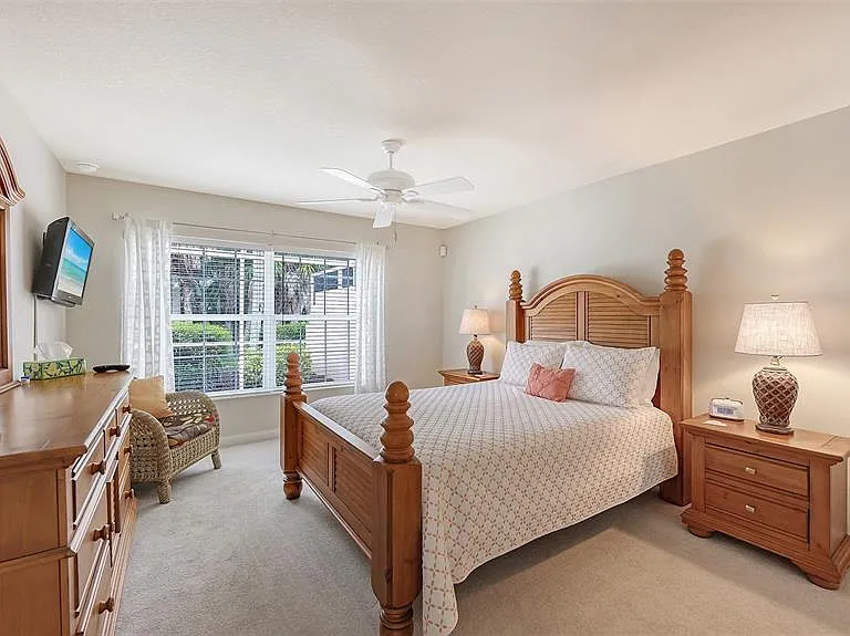 11605 Garessio Ln — Photo 23
