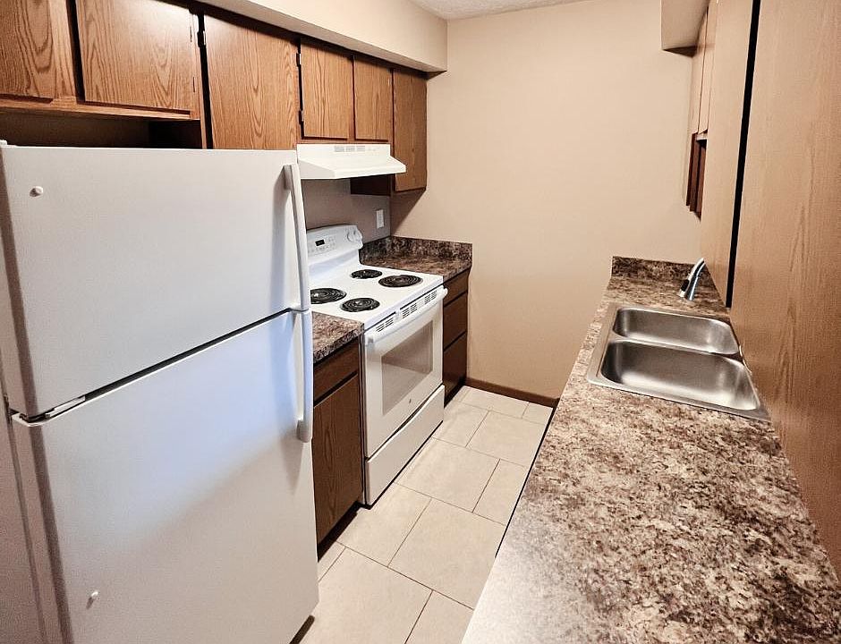 1st image of 1808 Knox St #13
