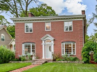 638 Lenox Rd, Glen Ellyn, IL 60137