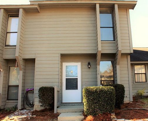 2nd image of 14 Cardinal Ln