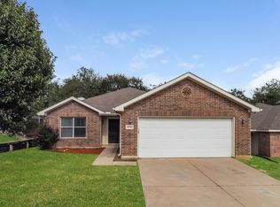 8105 Colbi Ln, Fort Worth, TX 76120