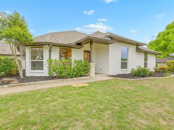 2nd image of 2850 Oak Tree Ln