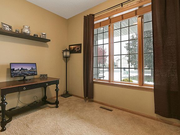 4th image of 2048 Staghorn Dr