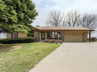 4985 S 157th Cir, Omaha, NE 68135