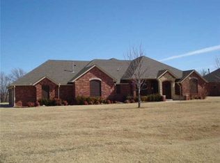 1614 Riverview Dr, Tuttle, OK 73089