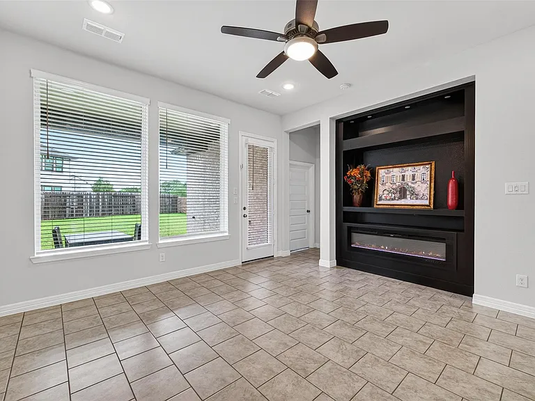 6602 Albany Forest Ct — Photo 11