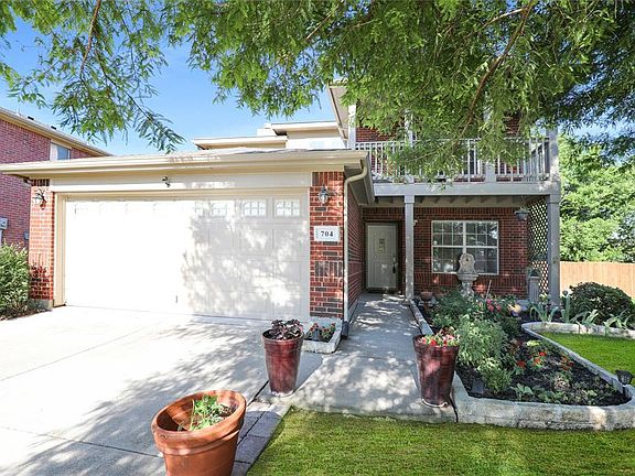 2nd image of 704 Margaret Dr