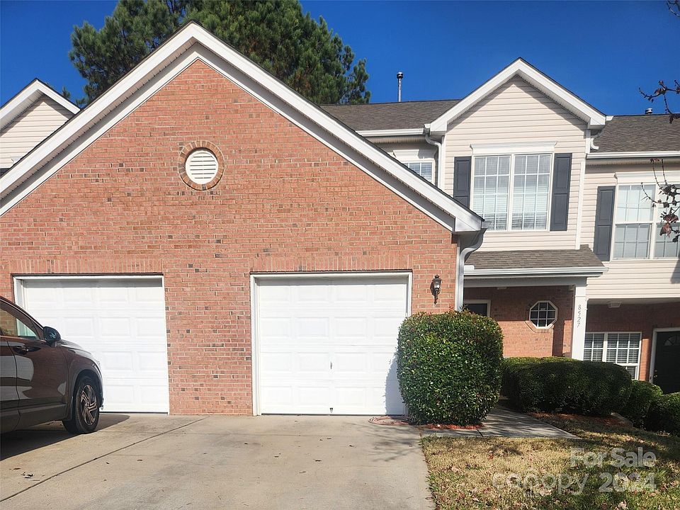 1st image of 8527 Carolina Lily Ln