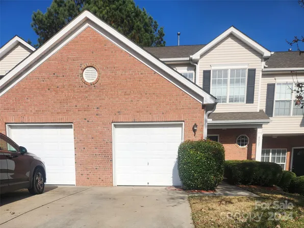 8527 Carolina Lily Ln, Charlotte, NC 28262