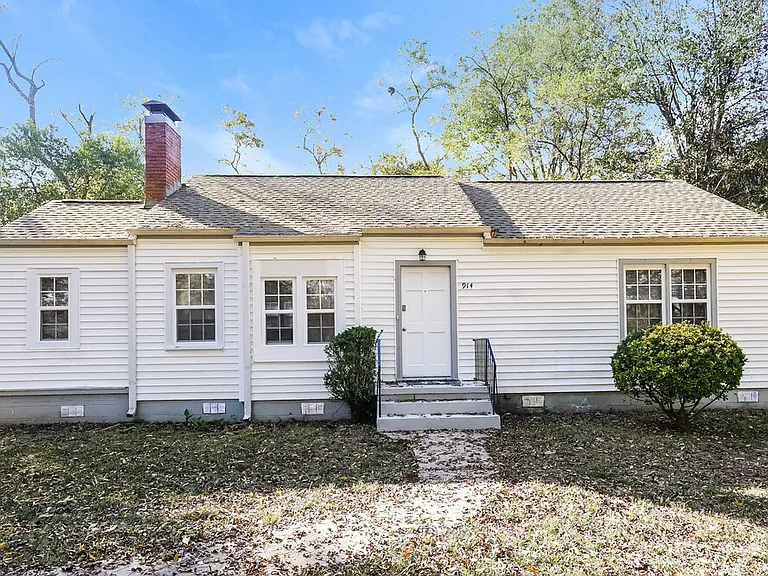 914 Park Pl — Photo 1