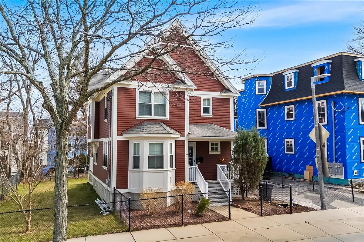 3 bed, 1.5 bath, 1500 sqft, $5,600 — Photo 1