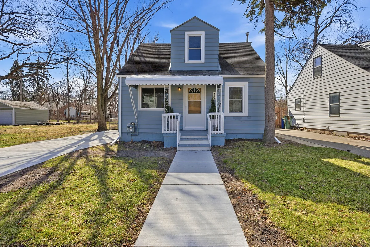 Building Photo - 411 W Bernhard Ave
