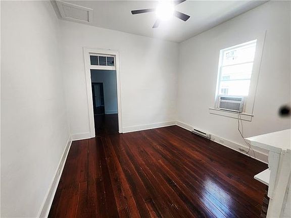 5th image of 1136 Frenchmen St