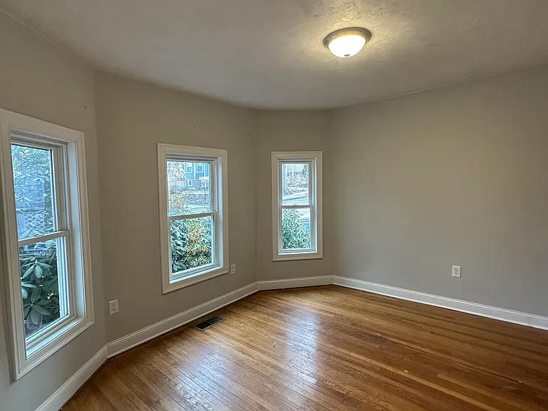 110 Crescent Ave #1 — Photo 8