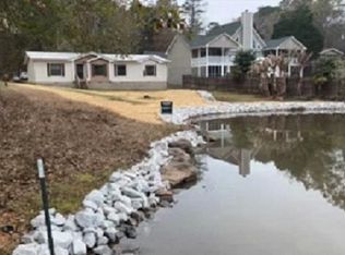 390A Possum Point Dr, Eatonton, GA 31024