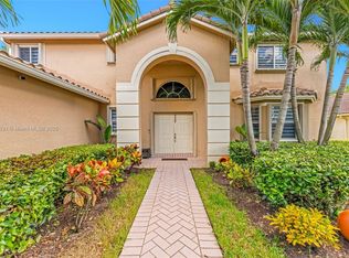 420 Montclaire Dr, Weston, FL 33326