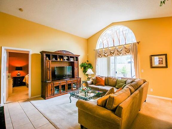 4th image of 2045 Normandy Cir