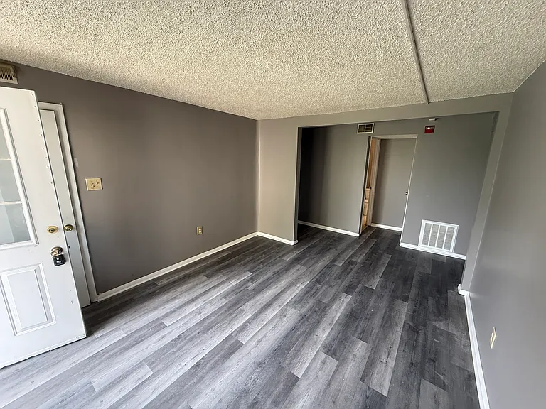 2607 Chichester Ave — Photo 12