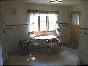 4th image of 4217 Abbott Pkwy