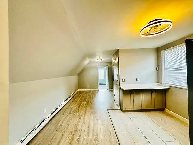 1 bed, 1.0 bath, $1,700 — Photo 4