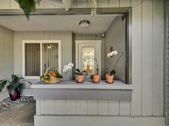 5th image of 11033 Hillcreek Rd