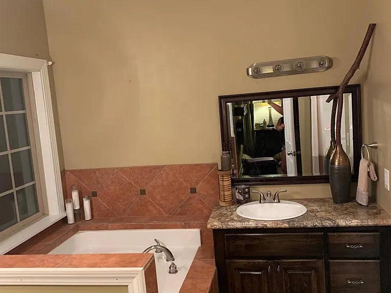 405 Scarlet Cv — Photo 17