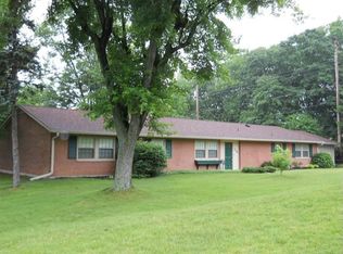 5590 Folkestone Dr, Dayton, OH 45459