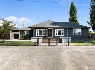 15220 9th Ave SW, Burien, WA 98166