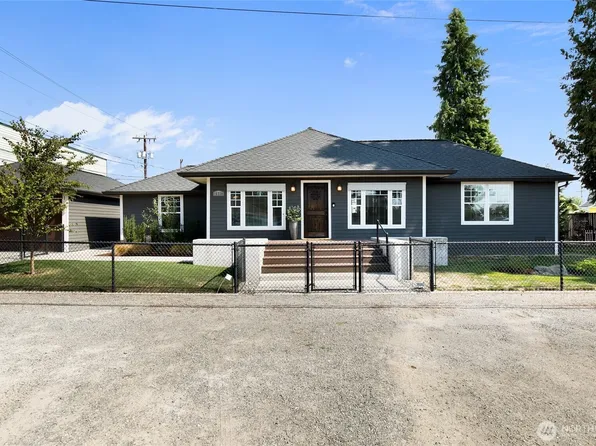 15220 9th Avenue SW, Burien, WA 98166